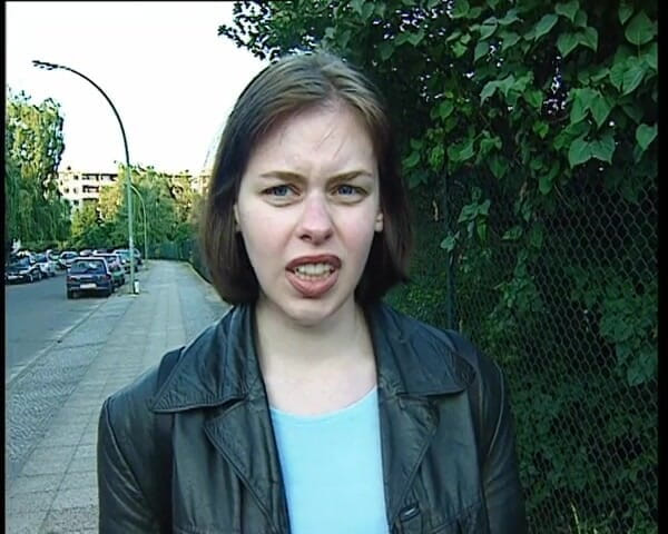 YOUR FIRST PORN: Schulmaedchen Sophie Zeigt Muschi Softclip sinh viên Sophie khoe clip...