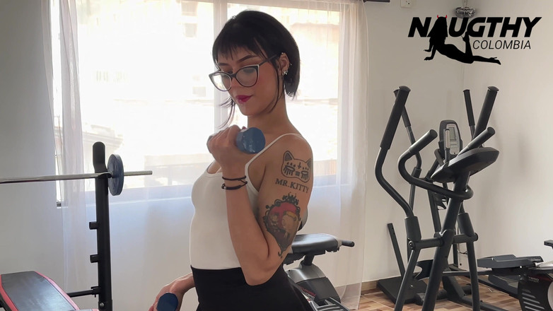 NaughtyColombia: Rutinitas olahraga yang nikmat sama gadis cantik yang hot