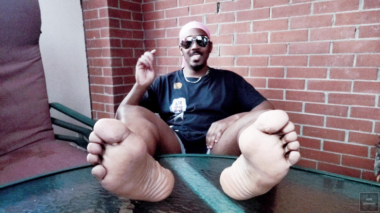 Soft Soleman: I Touch and Show My Soft Soles in the Solarium (2025)