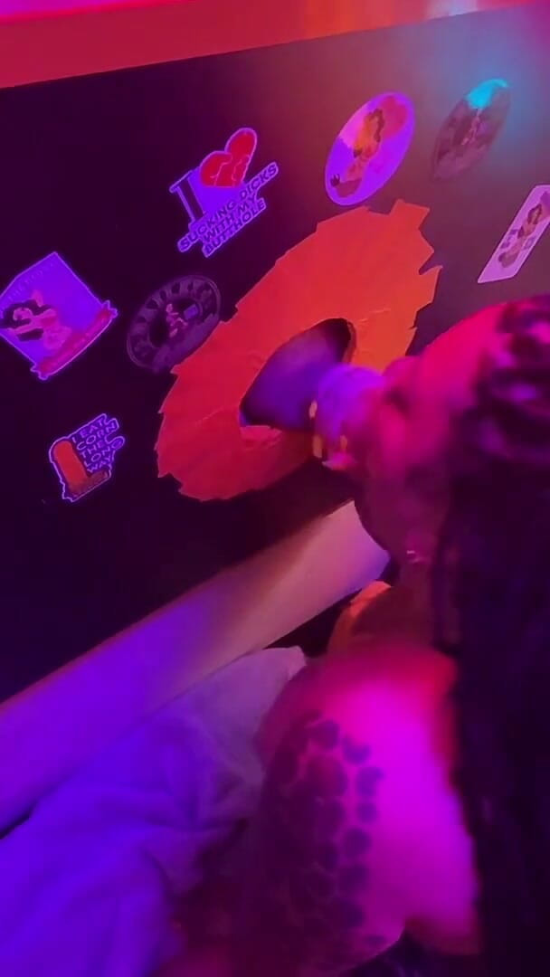 Sharedwife90: Серія Glory Hole 3.2