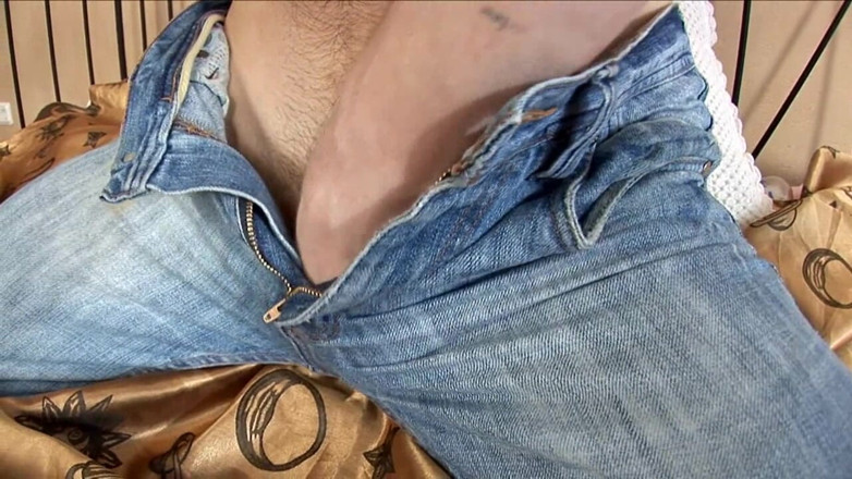 Gay Deluxe: ध्रुव को झटका दो