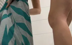 शॉवर के नीचे 10 मिनट की मस्ती