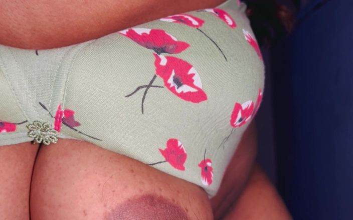 Milfyjean: Sexy Baddi Zadek Ayesha Bhabhi!