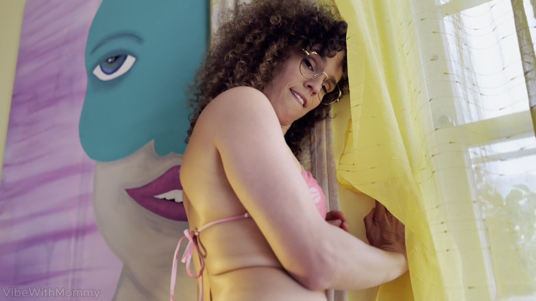 VibeWithMommy: Do You Crave the Booty Hole?