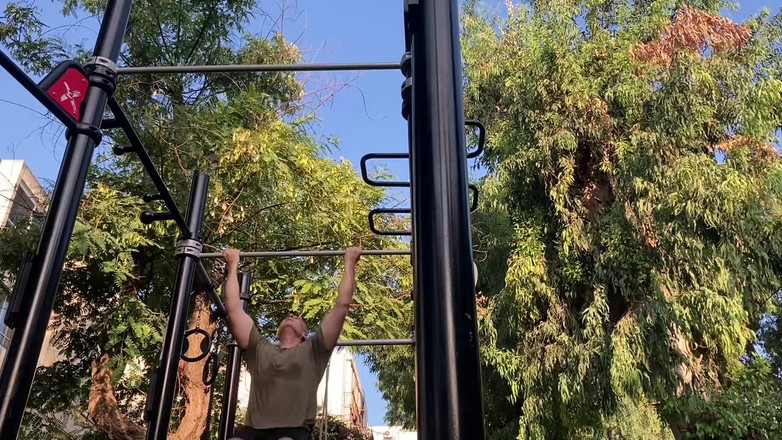 Alex Igogo: Eu vou me encher e me masturbar.