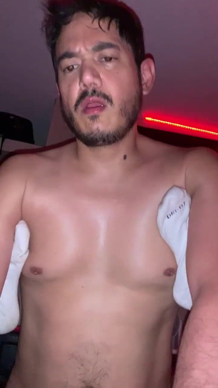 The Substance: Bunda estreita de twink passivo! Meu Deus!