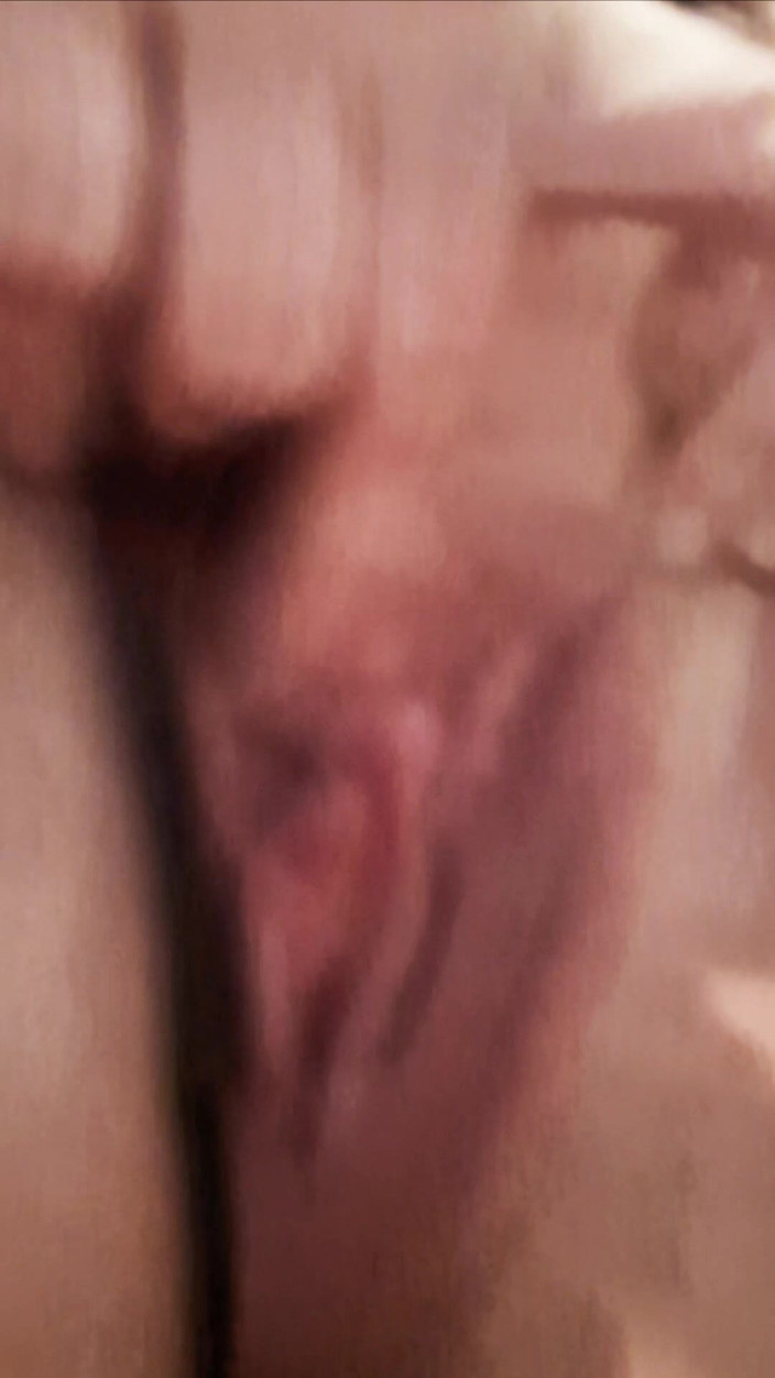 MAGLIGHTGIRL69: 흑인 대물 자지에게 따먹히는 핫한 후장