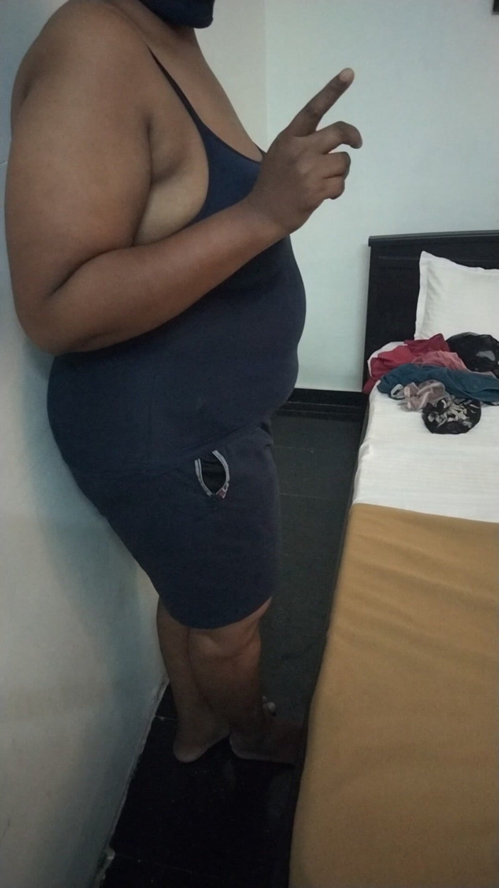 Tamil lesbian: Lesbians Shoot - Preparation