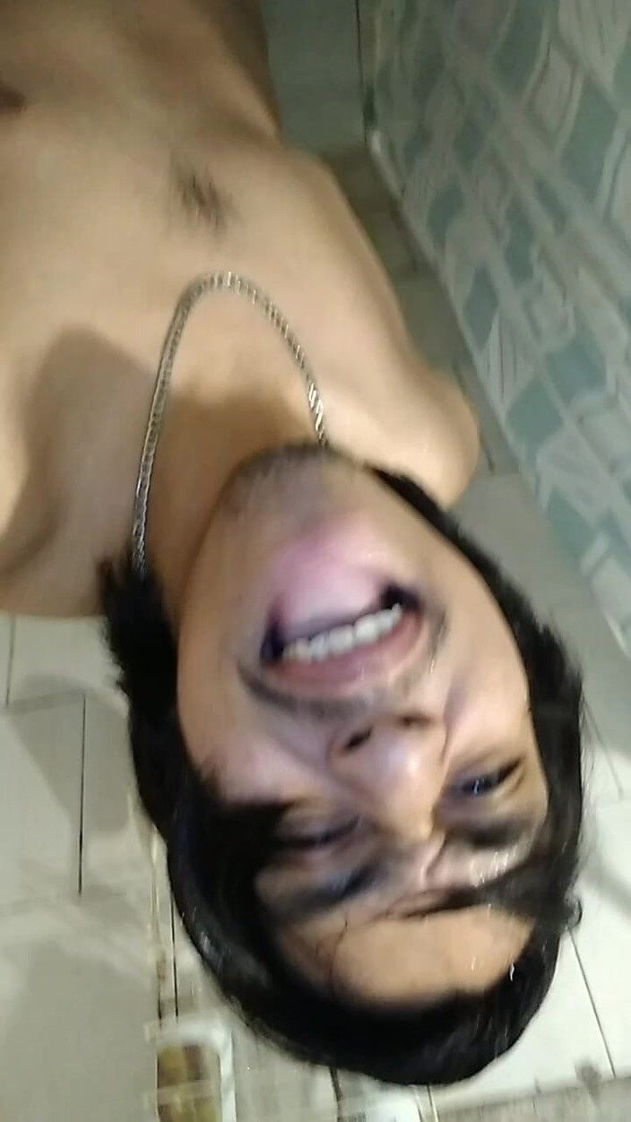 AlexAlejandro13: Rör vid min rygg