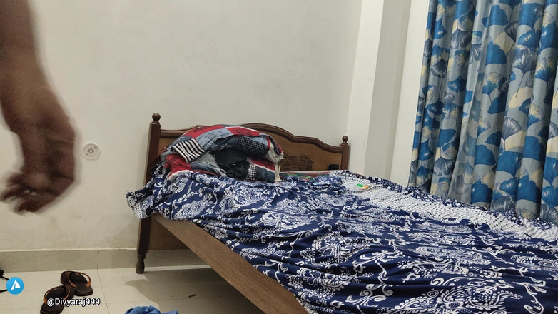 Divyaraj99: 압니 여친 Ko Apne Room Mein Chupke Se Bulaya