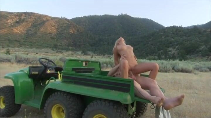 Tight little babes: Park ranger having outdoor sex with a slim body young...