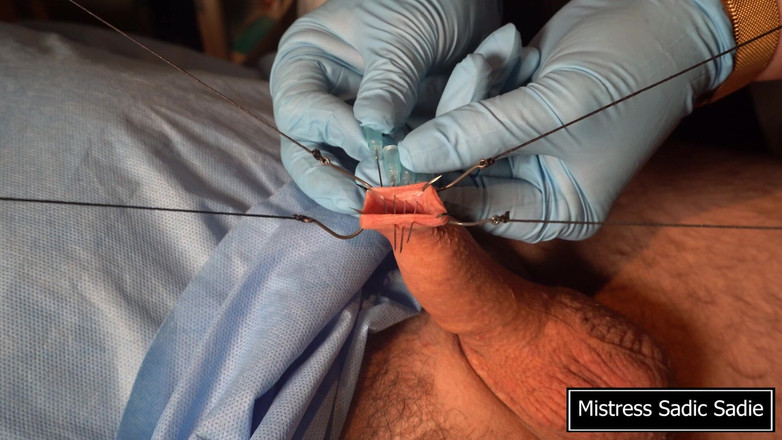 Sadic Sadie: Jehly CBT v tom nejlepším smyslu!