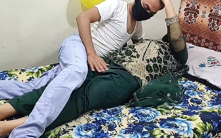 Pakistani CoupleX: Indiana madrasta brincando com seu enteado madrasta rabuda hindi audio