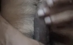 Madrasta chama para sexo por vídeo chamada e eu tenho que mostrar a ela meu sexo com namorada