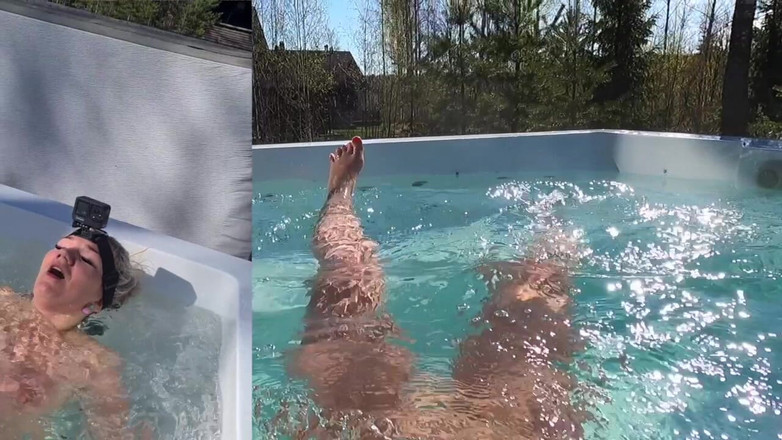 LC couple: 자쿠지 핍에서 좋아하는 장난감을 가진 POV 귀여운 밀프