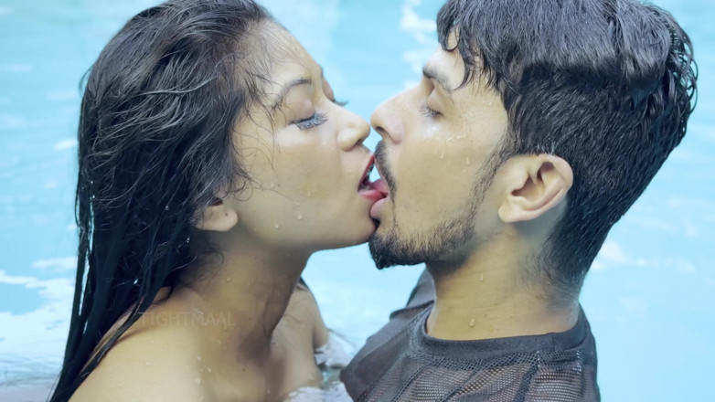 Tightmaal: Hot Indian Couple Had Sex While Having Fun in the...