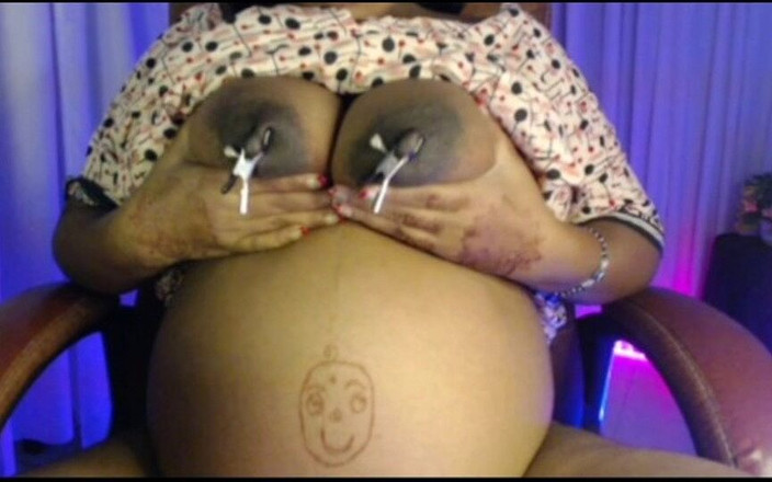 HotGirl21: Clitoride Del Capezzolo 20 Salp Succhia Un Dito.