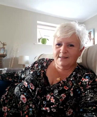 Uk Joolz: 直播开始于 2020/11/02 10：42 上午