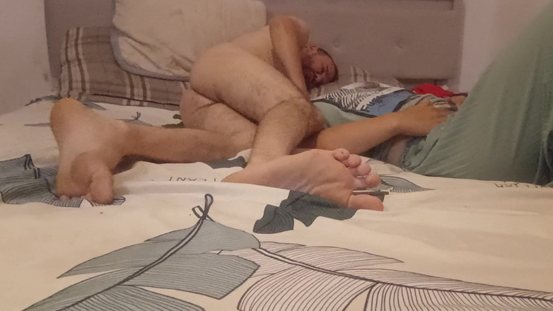 Ionut899: Stiefvater Fickt Mich Gut in Meinen Mund Und Lässt Dich...