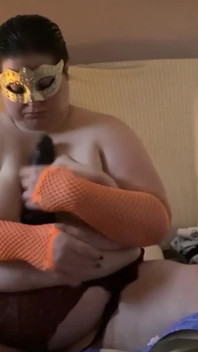 Striptiz büyük amcığımı zıplatıyor asa ve dildo ile amımı tatmin ediyor