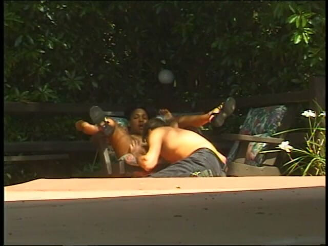 First Black Sexperience: Sexy rabuda geme como sua buceta é lambida antes de dar...