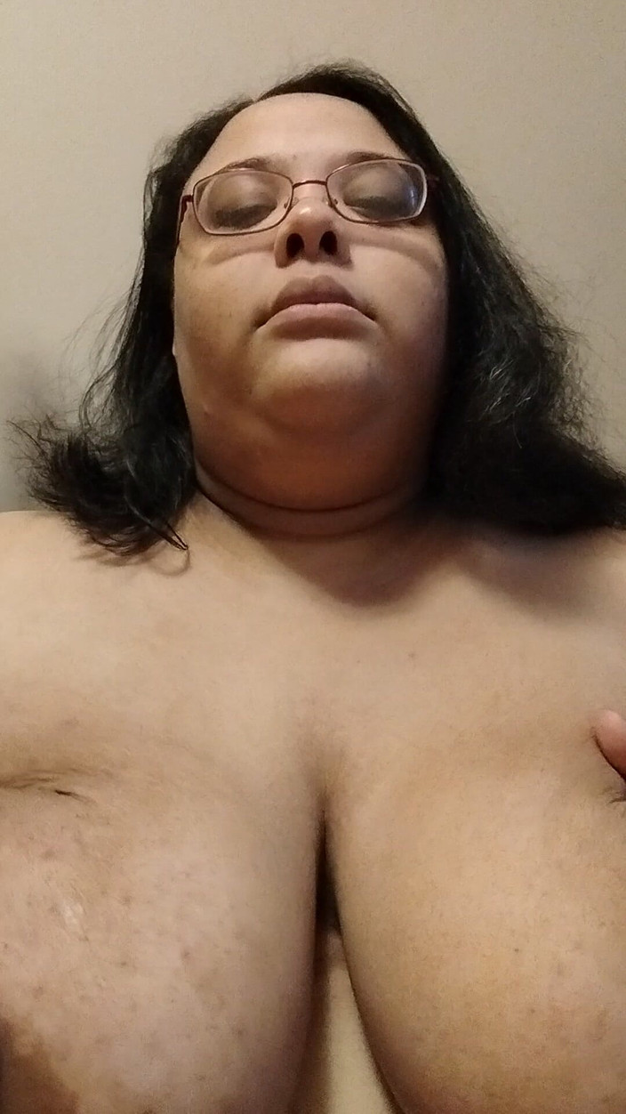 Jessica pigslut: Tlustá děvka prosí o tvého ptáka!