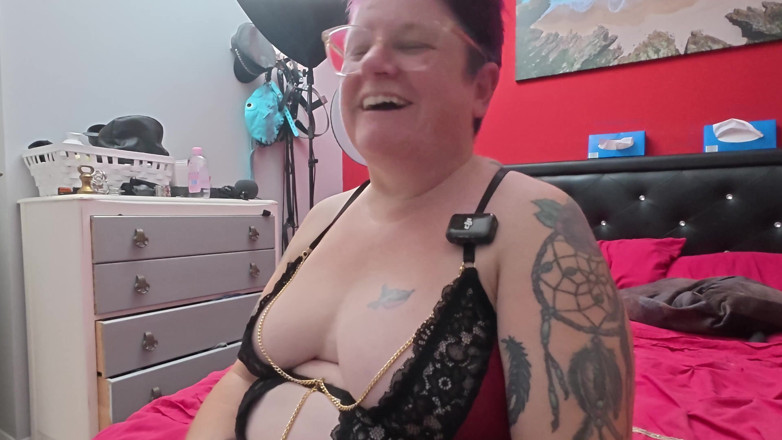 The Izars: Злая женщина - глубокое оглотка яиц и члена