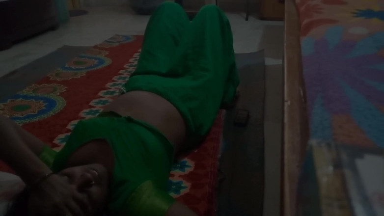 Desi palace: I fuck this horny Stepaunty in my bedroom