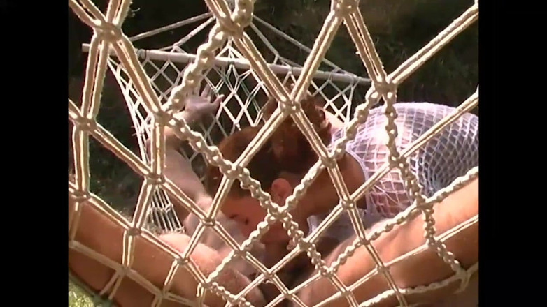 NASTY AMATEUR - Pornstar for a day: Сеть, полная рыбы