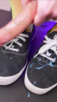 Keds Sneaker Foot Fetish Sexy JOI Masturbation Cumshot