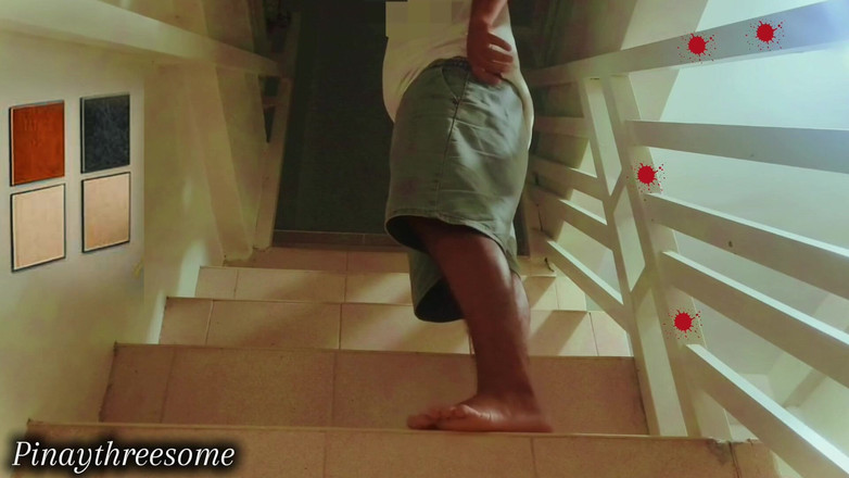 Pinay Threesome: 当我的丈夫在房间里过夜时，我去见我的秘密情人，她通过吮吸让我射精