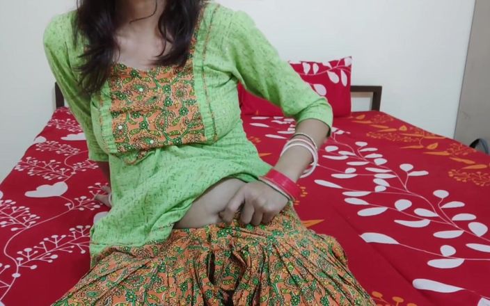 Saara Bhabhi: Hindi seksverhaal rollenspel - deel 2: Indische stiefbroer met stiefzus