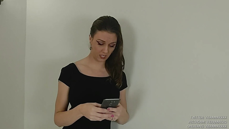 VieraMayXXX: Le propriétaire te bat et baise ta belle-mère