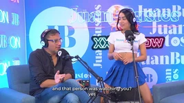 Micuța perversă columbiană Mayraoficial ejaculează pe Mașina Sybian - Juan Bustos Podcast