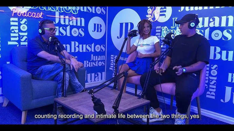 JuanBustos: Sexy advocaat Aishadanveer neukt gevangene op de podcast van Juan...