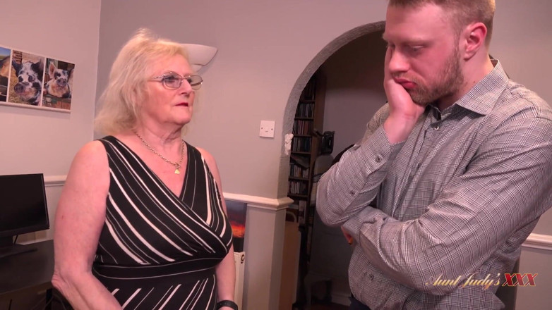 Aunt Judy's XXX: AuntJudysXXX - คุณยายเงี่ยน GILF Mrs. Claire เย็ดเจ้าหน้าที่ทวงหนี้