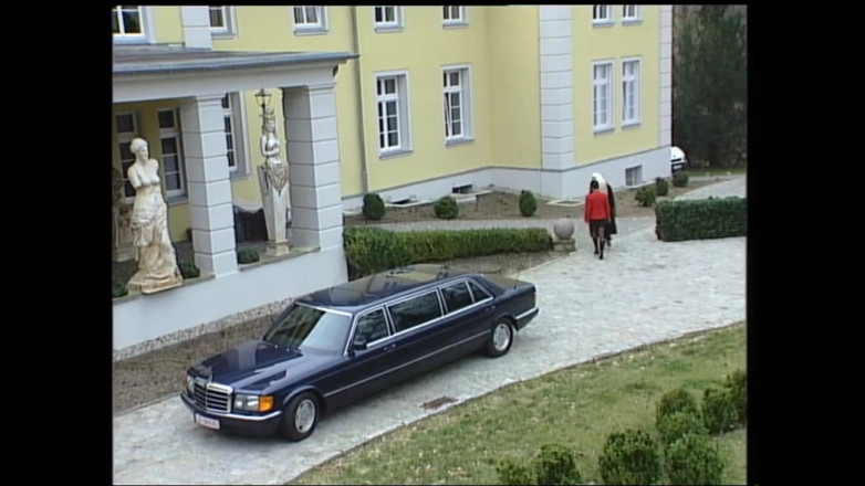 Deutschland porn: Loira prostituta tesuda fodida com força quando cavalgava o pau...