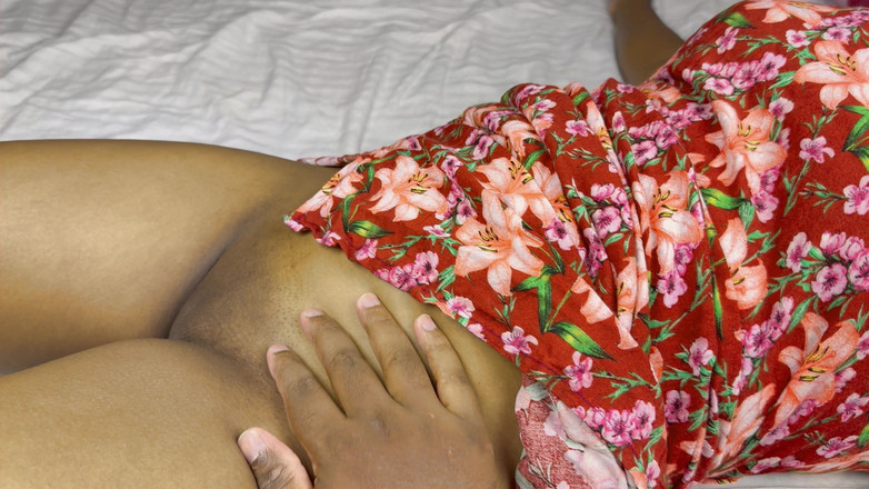 Aathiyaa: Sora vitregă futută de iubit