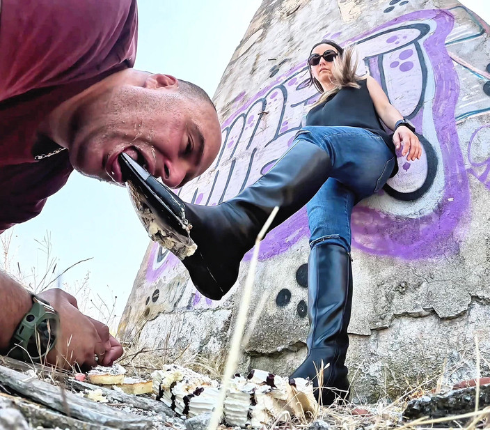 Mistressyammyboots: Soumission en douceur : le gâteau sur les bottes de la...