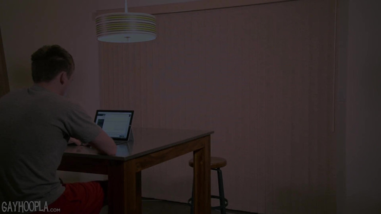 Gay Hoopla: Clay Anker je ošukaná Zane Penn