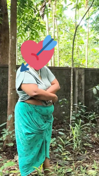 Desi Chubby Girl Going Nude in the Woods