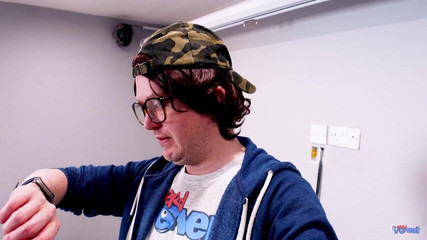 Nerd Pervert: April Doll - april kehrt für streber-schwanz zurück