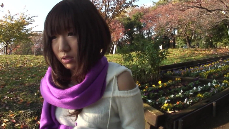 Asian X: Kıllı hizmetçi amcığı parmaklanıyor ve sırılsıklam olana kadar titreşimli