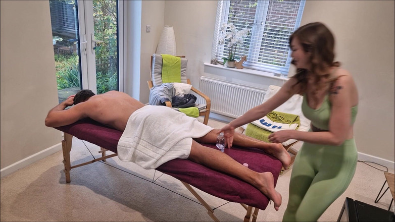 MassageRoomX: Pelajar Baru Tukang Urut Sudut Kedua