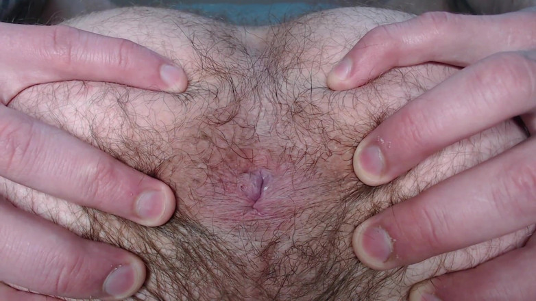 Hunky time: Por demanda popular, eu peidava e mostrava minha bunda peluda.