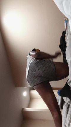 HornyShinAe: Nadržená Shinae v jejím hotelovém pokoji