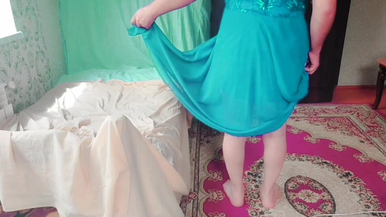 Kitty_Cross: Glamorous Getaways: Crossdressing Adventures Around the World!