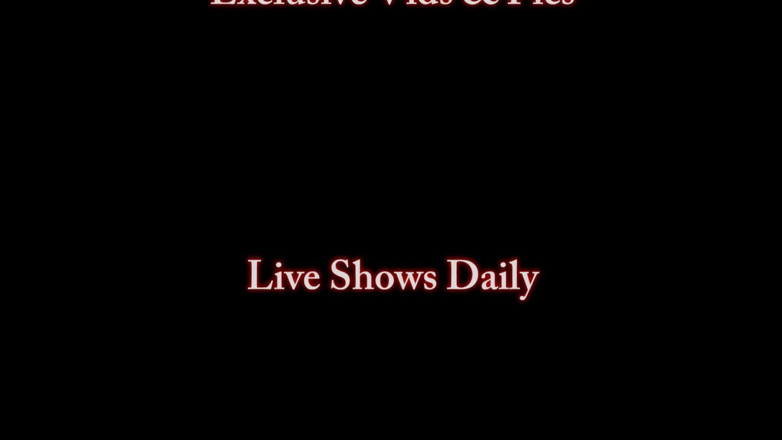 Julia Ann: Julia Ann &amp; Cherie Deville 2 hot pussy munchers!!