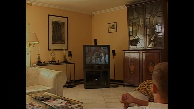 DEUTSCHLAND PORNO TV - our best full movie: Elle S’est Fait Baiser Debout