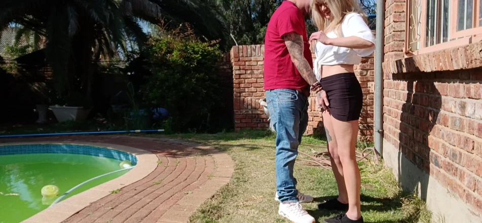 Bigjoefuckalott: नेक्स्ट डोर पड़ोसी